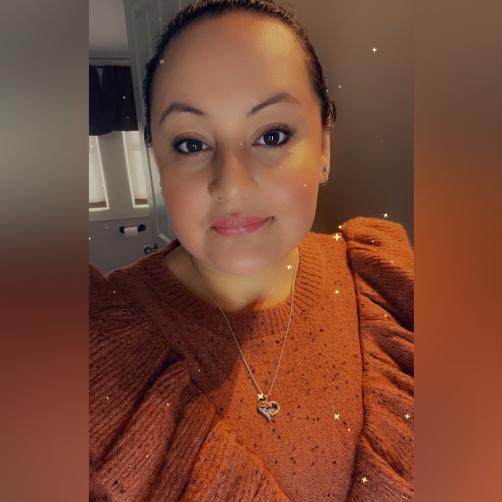 Meet your Posher, Grecia aka Grace